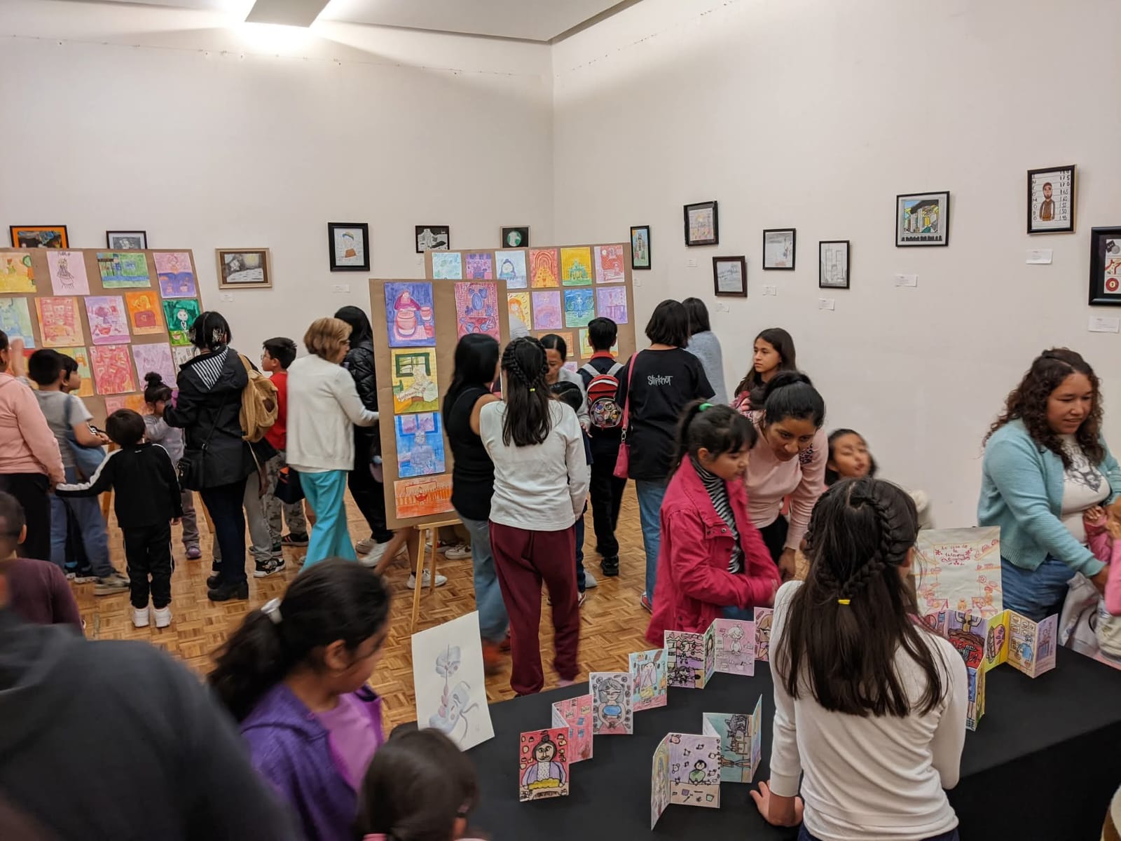 Actividad Cultural Comunitaria: El tiempo no es nada, el presente lo es todo: Tlaxcala 500 años